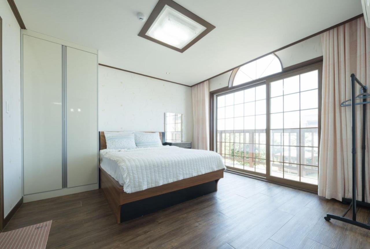 Jeju Time-Travel Pension Экстерьер фото