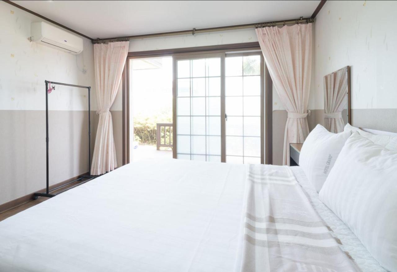 Jeju Time-Travel Pension Экстерьер фото